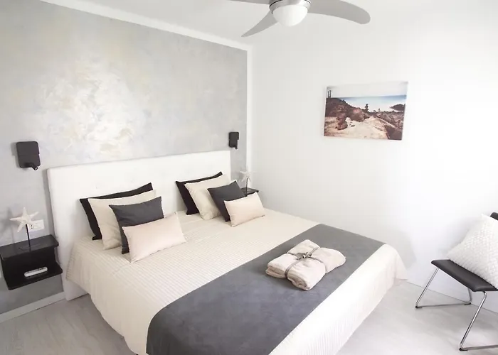 Portonovo Paraiso - Sea View - Piscina - Wifi - Old Town Apartment *