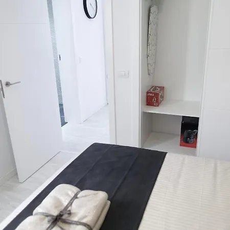 Portonovo Paraiso - Sea View - Piscina - Wifi - Old Town 公寓 *